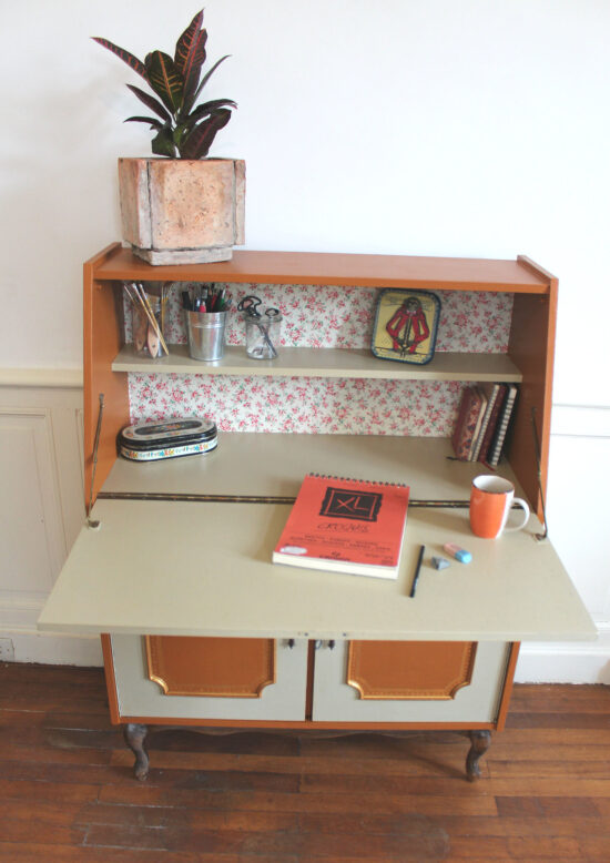 - Secrétaire orange et beige -